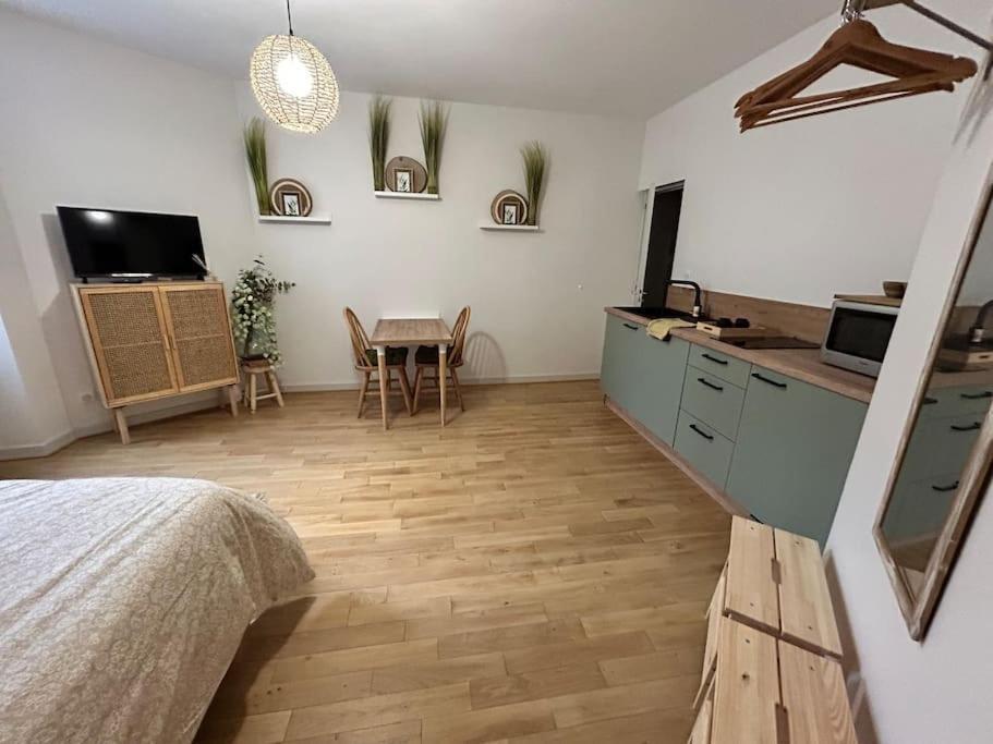 Studio L'Eden Moulins  Zewnętrze zdjęcie
