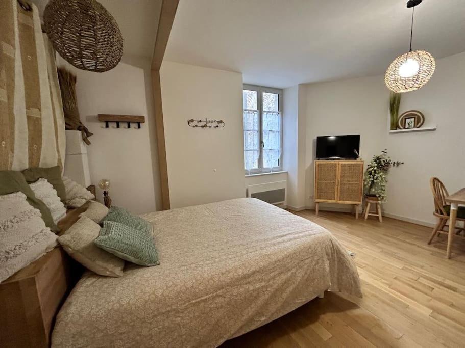 Studio L'Eden Moulins  Zewnętrze zdjęcie